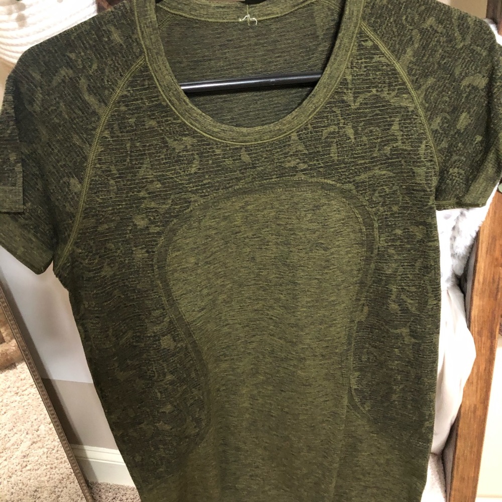 Lululemon swiftly tech tee